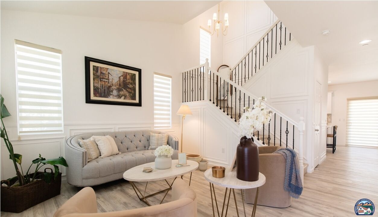 Photo - 624 Las Villas St