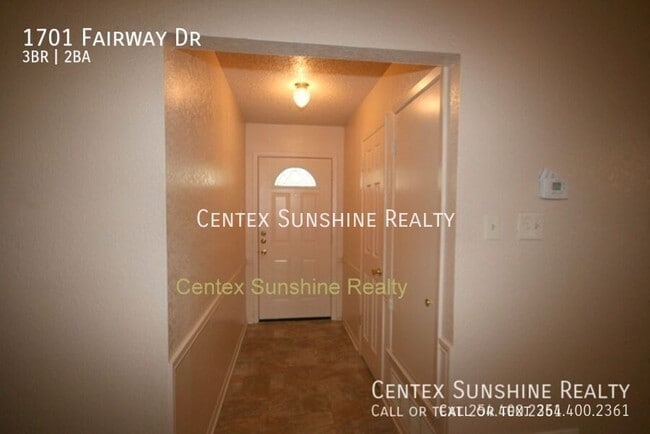 Photo - 1701 Fairway Dr