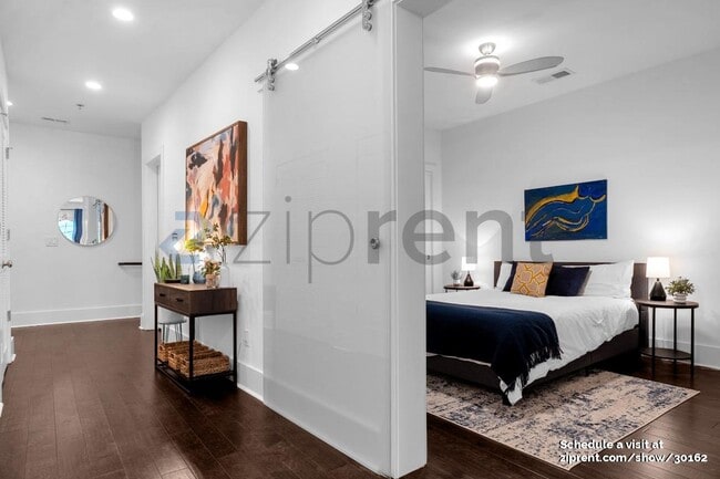 Photo - 303 Canton Wy