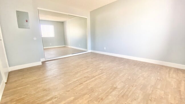 Photo - 664 W 12th St Unit 208