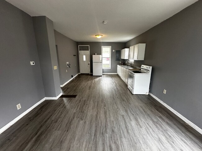 Building Photo - 6229 Sherman St