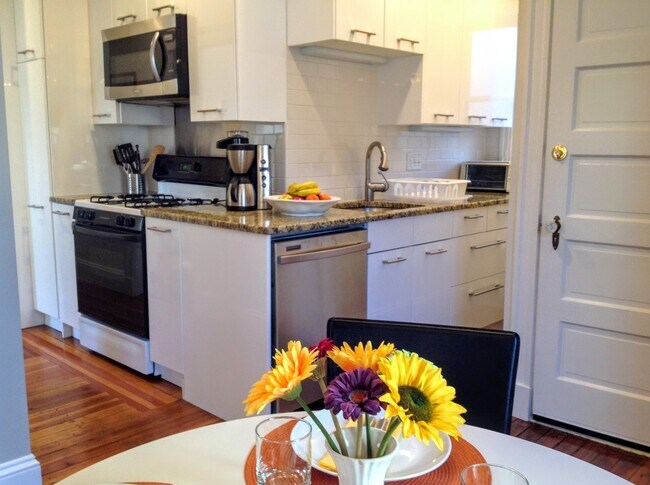 KITCHEN - 41 Fairfield Street Unit 1