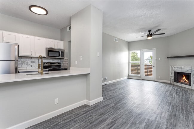 Photo - Ashton Oaks Apartments