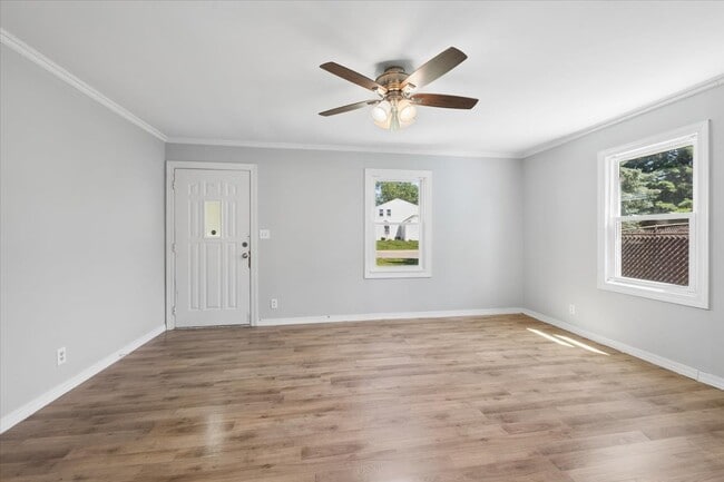 Photo - 1805 Kelly Ave