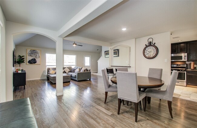 Photo - 3306 Inverness Path Lane