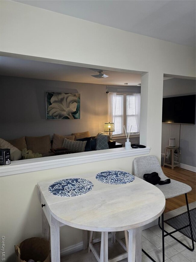 Photo - 168 Parkview Ave Unidad #2