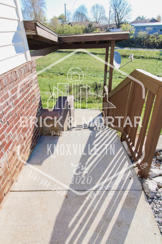 Photo - 1731 Lively Rd