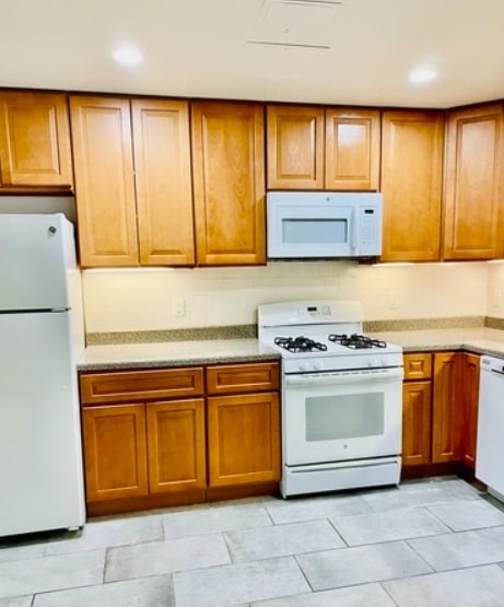 Photo - 48 Davis Ave Unidad 1H