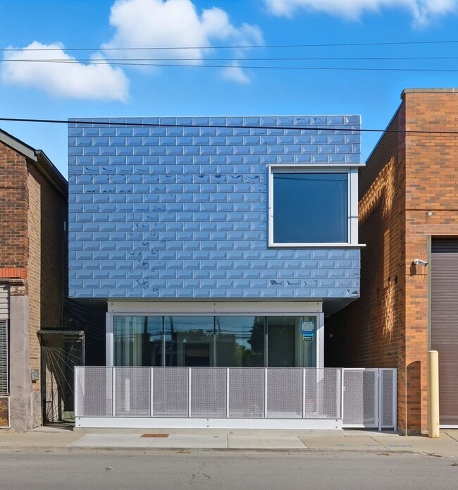 Photo - 1924 W Grand Ave