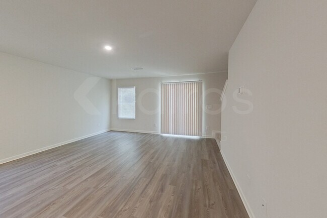 380 Ironwood Ct