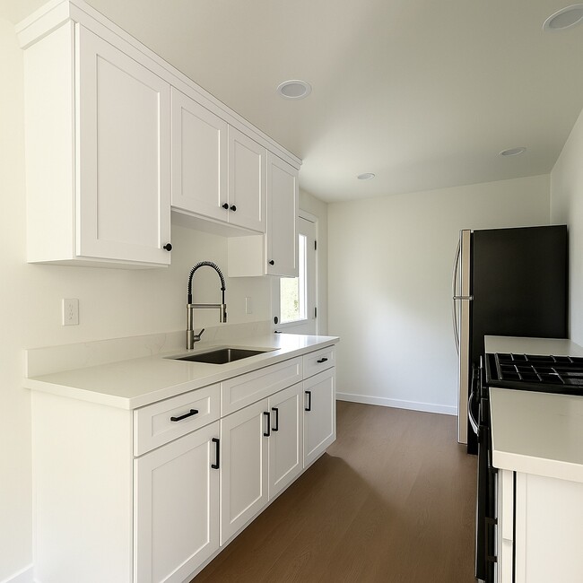 Photo - 4210 1/2 Portola Ave