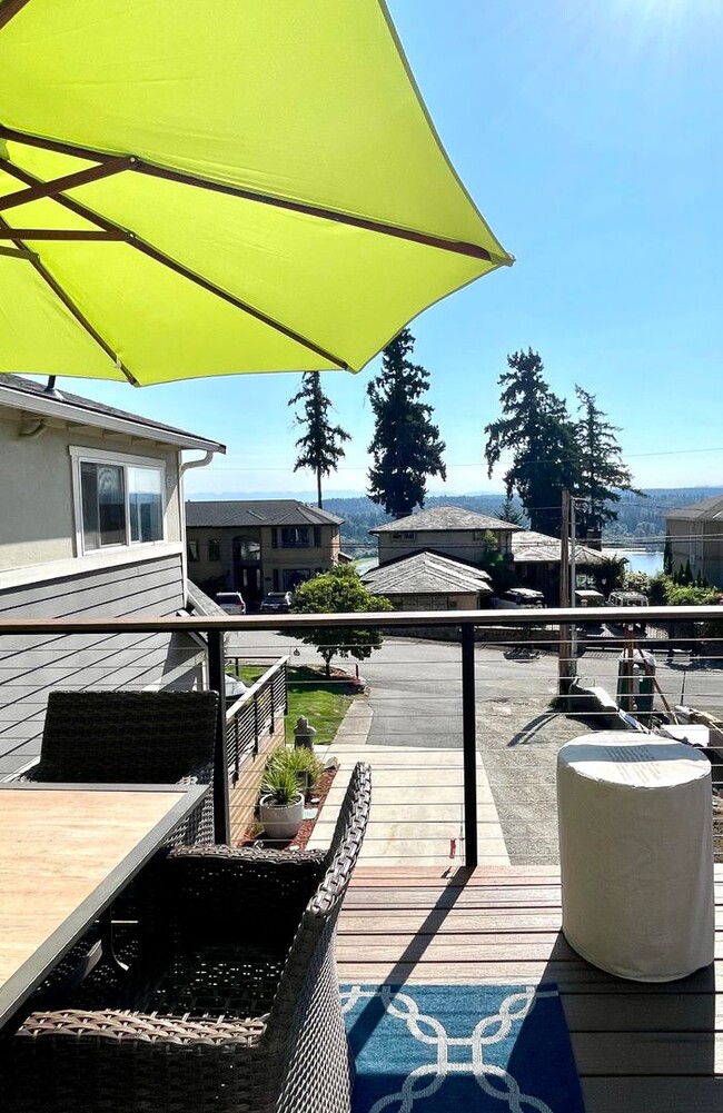 Photo - Amazing 4bed/2.5bath with Bonus Room in Juanita!!