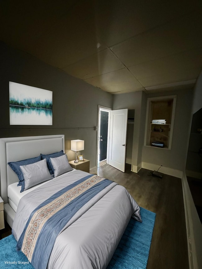 Photo - 1521 Wakeling St Unit 1R