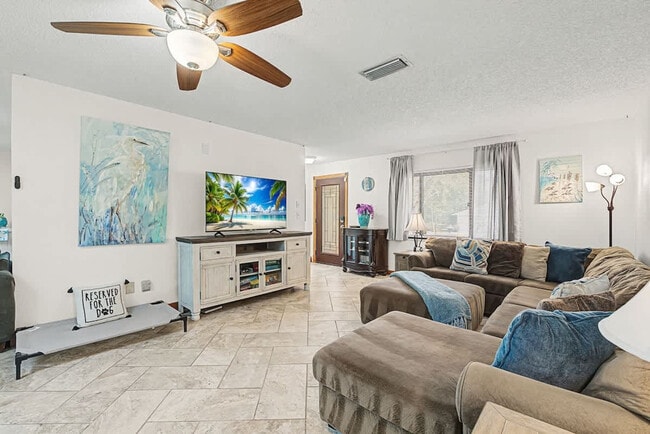 Photo - 804 Queen Rd Unidad SI ID1578581P