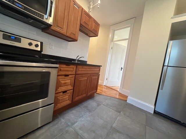Building Photo - 63 Park Dr Unit #15 Rental