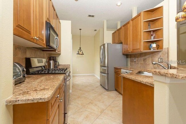 Photo - 2362 Caledonian St