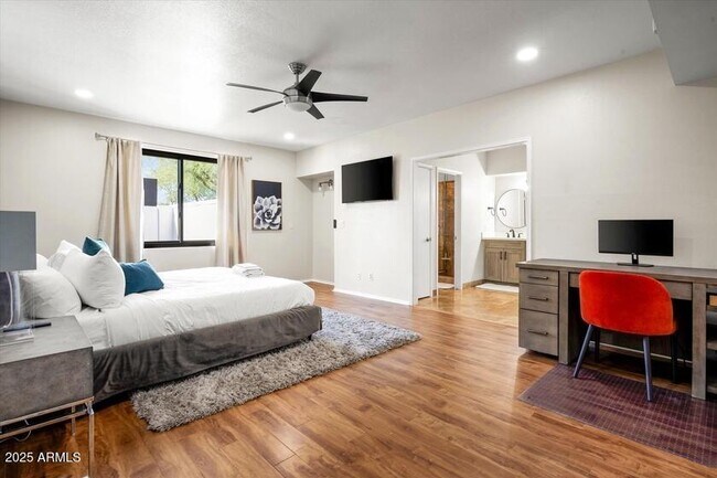 Photo - 6547 E Voltaire Ave