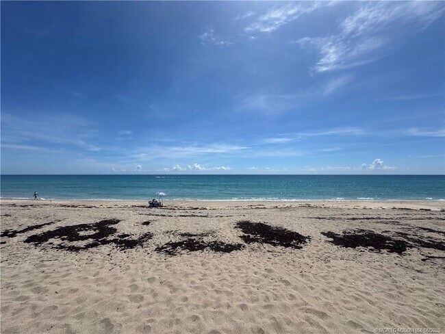 Building Photo - 1501 NE Ocean Blvd Unit 9