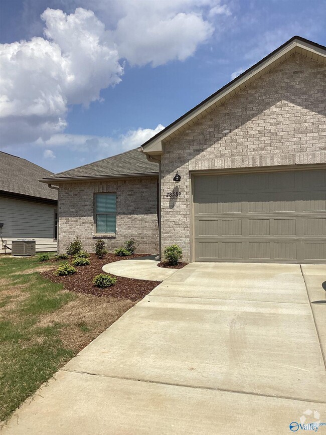 Building Photo - 28589 Whitehall Ln Rental
