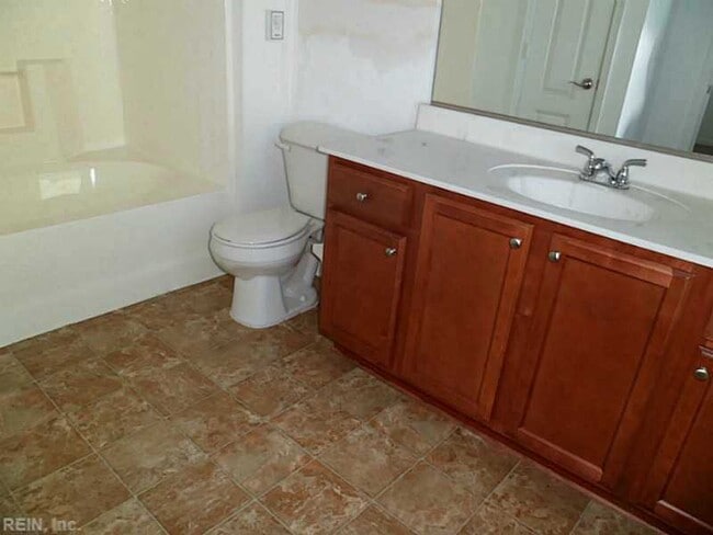 Photo - RIDGELY MANOR