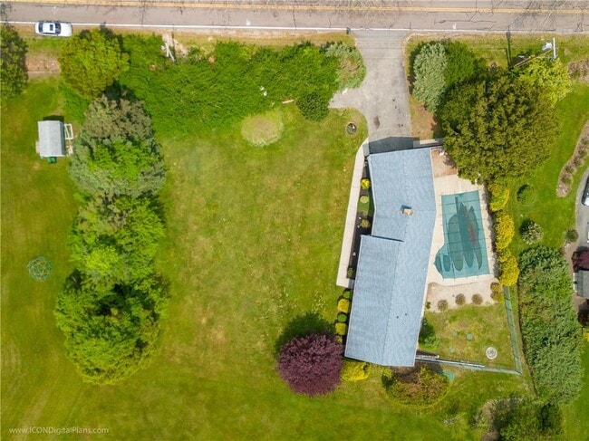 Photo - 501 Sandy Point Ave