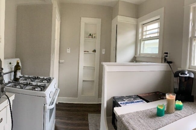 Building Photo - 112 S Fir Ave Unit 112 Rental