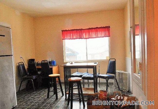 40 Orchard Rd Unit 2