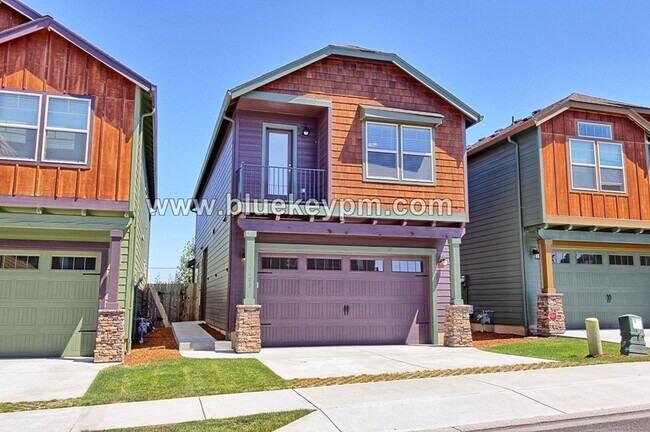 Building Photo - 3 Bed 2.5 Bath Home in Hazel Dell w/ Easy Access to I-5 and SR 500