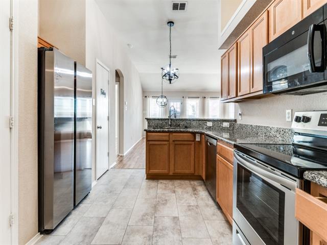 Photo - 6508 Manitoba St