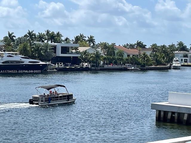 Building Photo - 20515 E Country Club Dr Unit 246