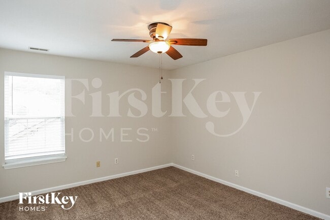 Photo - 17651 Willow Creek Way