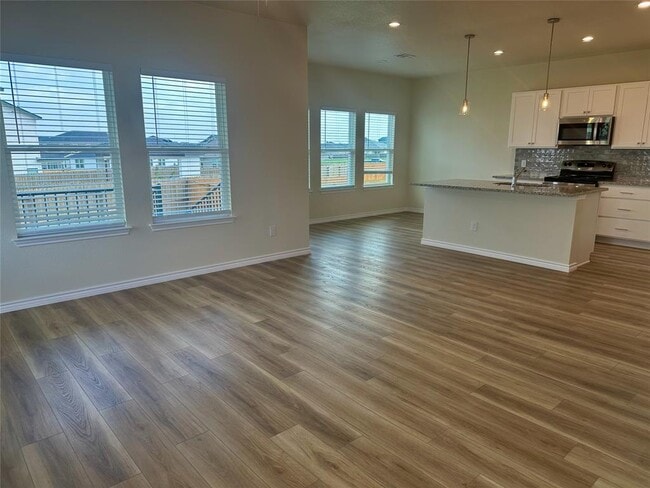 Photo - 515 War Admiral Dr