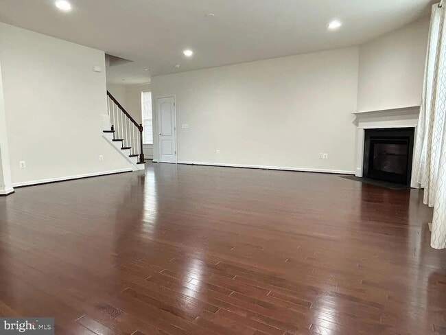 Photo - 24887 Coventry Grove Ct