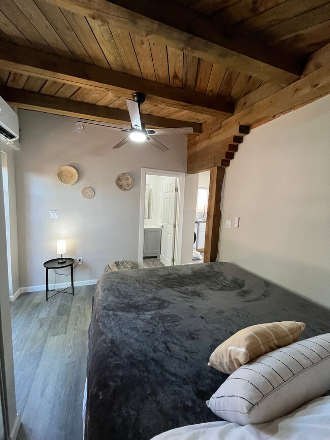 Photo - 1204 Sawmill Rd NW Unidad 1