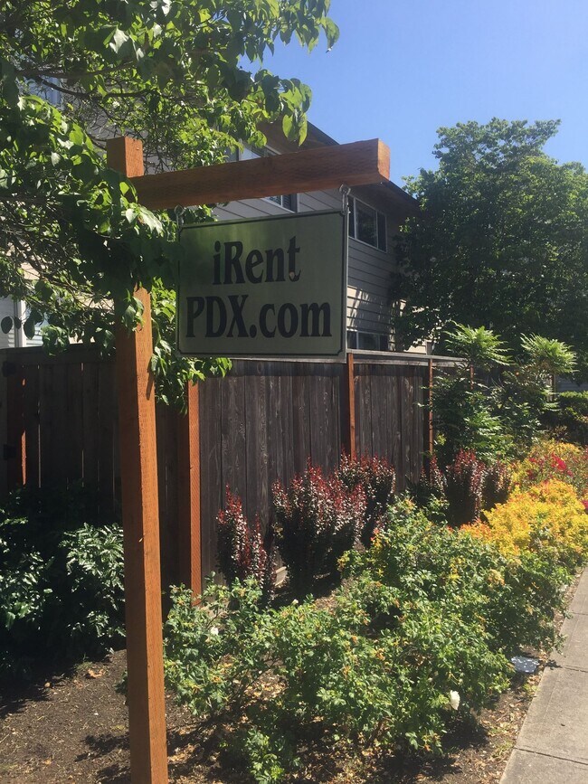 Photo - 2bed/2bath, W/D in unit, garage, and all d... Unit 516