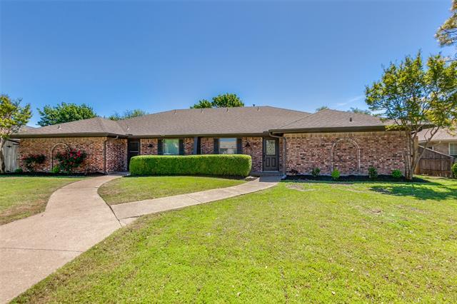 2822 Clear Springs Dr