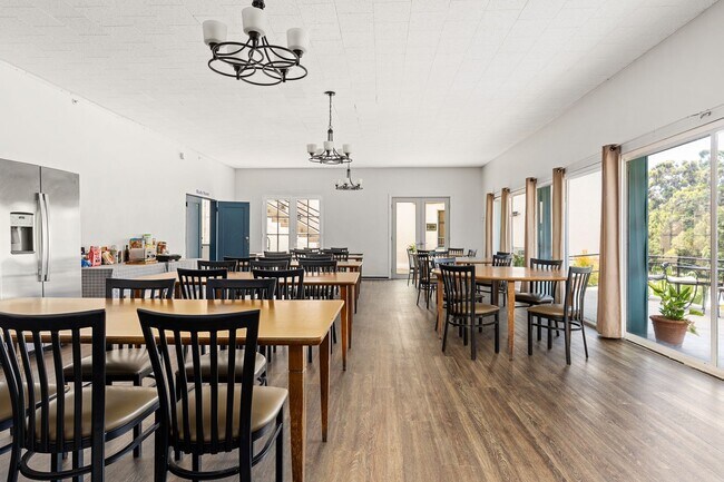 Photo - 840 Hilgard Ave Unit Room 208 - 208