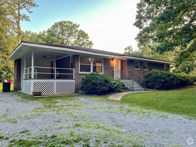 Building Photo - 300 Rolling Way Rental