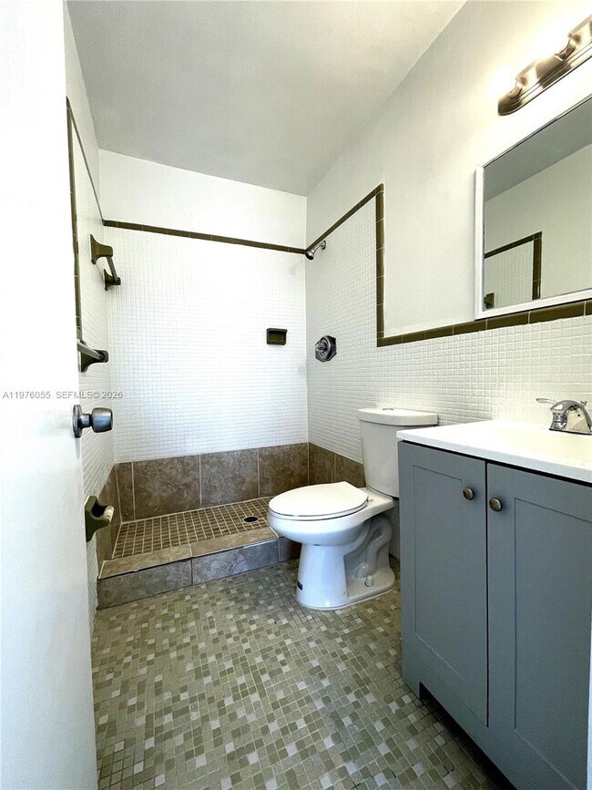 Photo - 19255 NE 2nd Ave Unit 2224