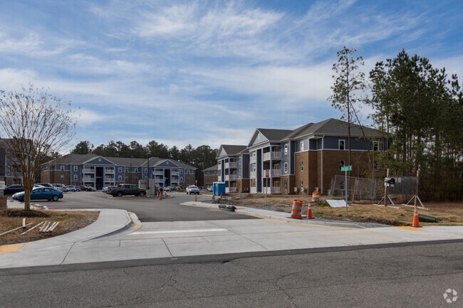 Photo - Apartments At Kingsridge