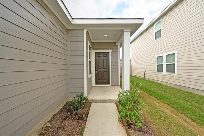 Building Photo - 473 Thistle Ln