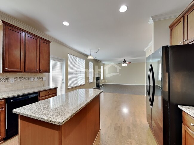 Photo - 1748 Main Divide Dr