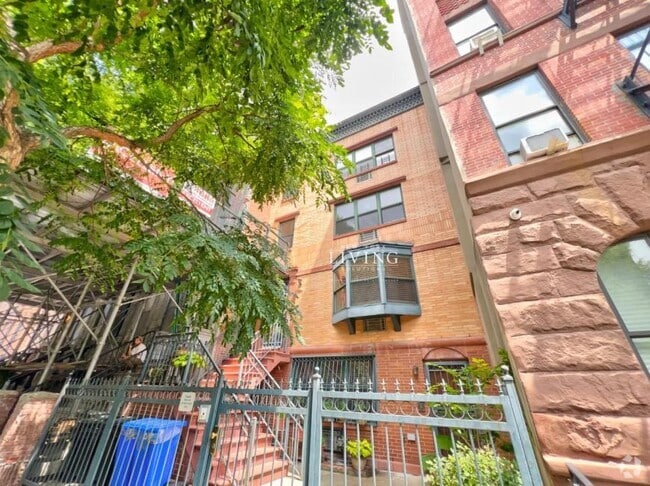 Building Photo - 3 bedroom in New York NY 10027 Unit 2 Rental