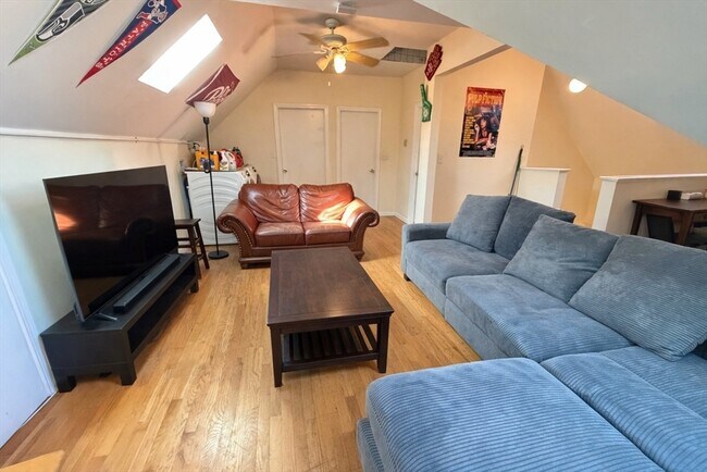 Photo - 1 Sachem St Unit 3