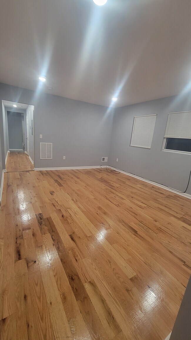 Photo - 51-53 Salem St