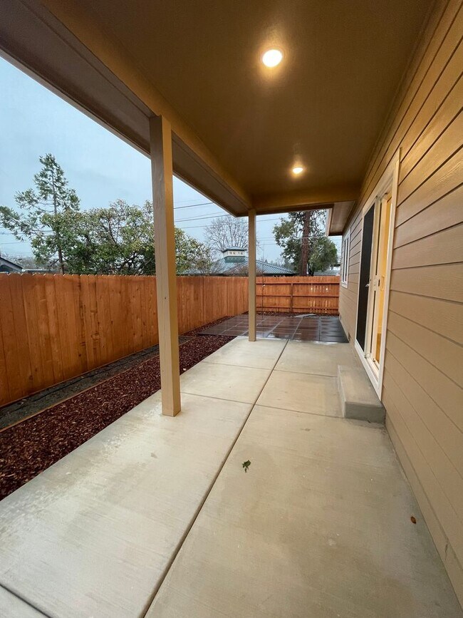 Photo - 410 4th St Unit A