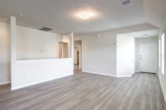 Building Photo - 12703 Rio Nueces Ln