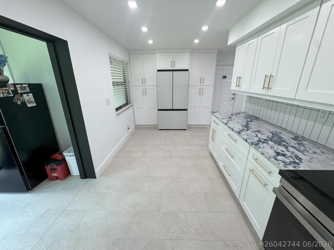 Photo - 18 Piedmont A