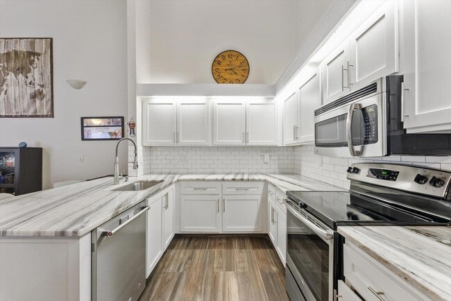 Photo - 203 Timberlane Cir
