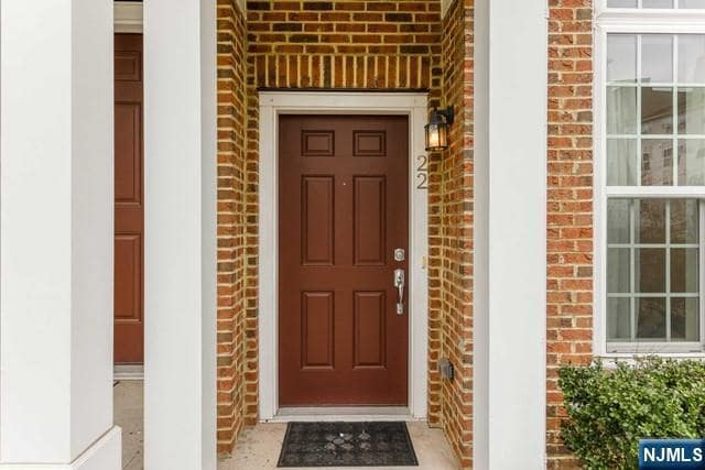 Photo - 22 Veterans Dr